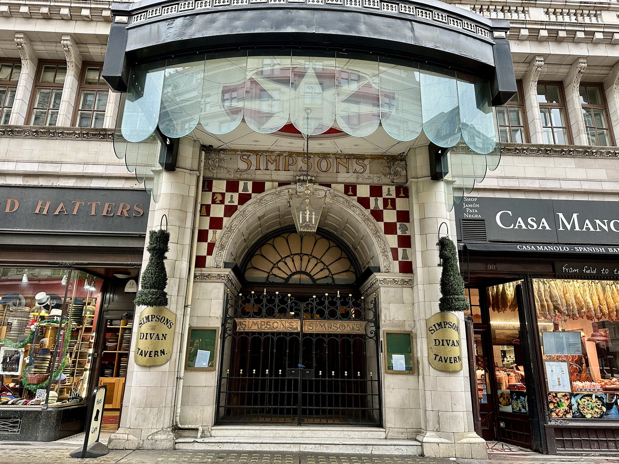 Simpson's in the Strand 1/1
