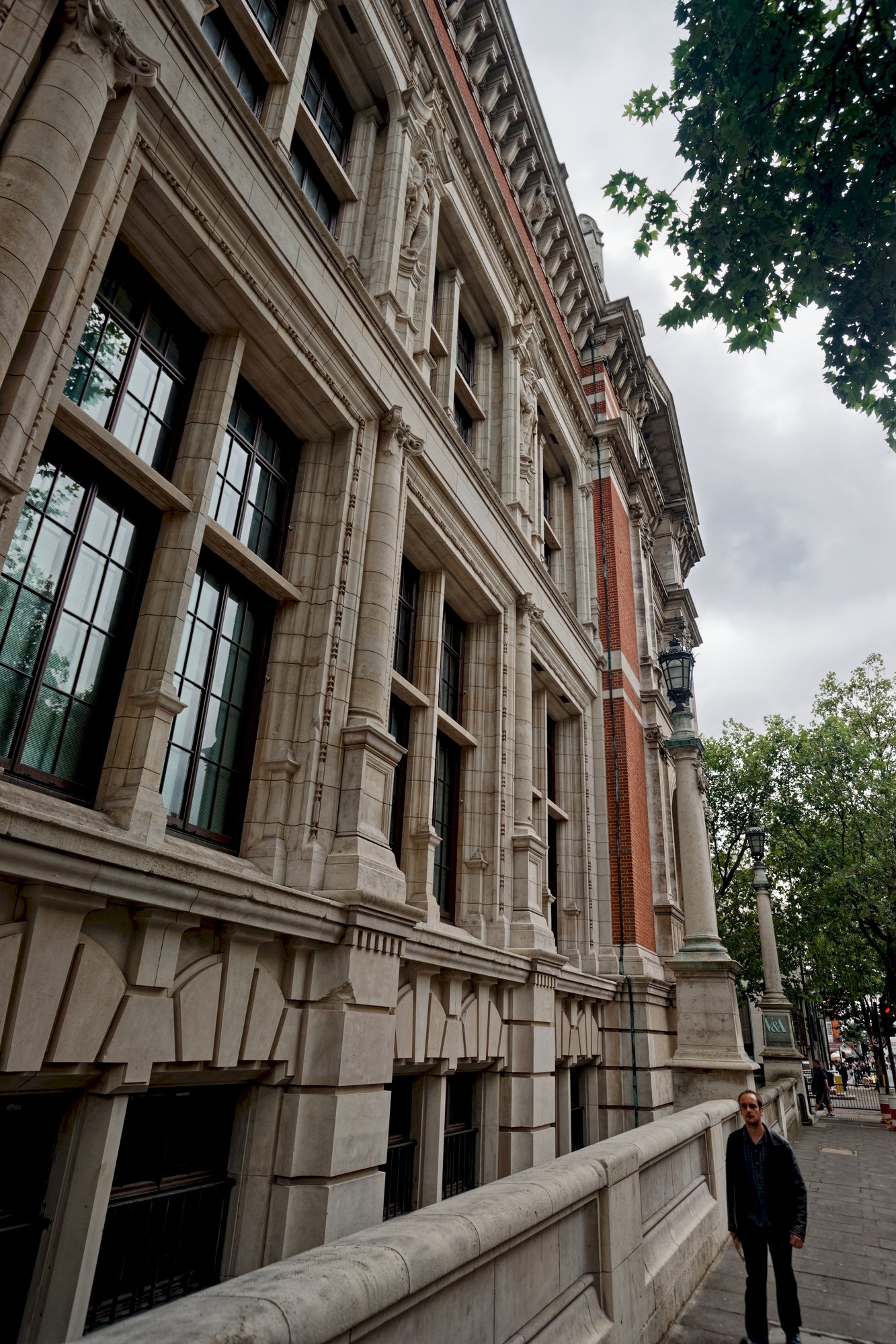 V&A Museum 1/1